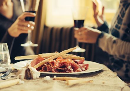 2ページ目 マドリード 普通のバルはもう飽きたという方に勧めたいワンランク上の専門店バル5選 おすすめ 旅行を探すならトラベルブック Travelbook 2ページ目 マドリード 普通のバルはもう飽きたという方に勧めたいワンランク上の専門店バル5選 おすすめ 旅行を探すならトラベルブック Travelbook