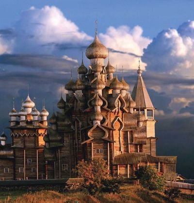 ロシア キジ島の木造教会 は中世の時間が流れているようなファンタジーの世界 おすすめ旅行を探すならトラベルブック Travelbook ロシア キジ島の木造教会 は中世の時間が流れているようなファンタジーの世界 おすすめ旅行を探すならトラベルブック Travelbook