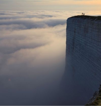 イギリス ビーチー ヘッド の神秘的な断崖絶壁を見に行こう おすすめ旅行を探すならトラベルブック Travelbook イギリス ビーチー ヘッド の神秘的な断崖絶壁を見に行こう おすすめ旅行を探すならトラベルブック Travelbook