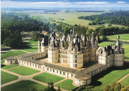 ロワール地方 中世フランスの王族貴族が建てた優雅な古城5選 おすすめ旅行を探すならトラベルブック Travelbook ロワール地方 中世フランスの王族貴族が建てた優雅な古城5選 おすすめ旅行を探すならトラベルブック Travelbook