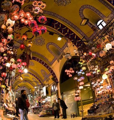 トルコ 混沌としたエキゾチックさが魅力 お土産探しにぴったりな グランドバザール おすすめ旅行を探すならトラベルブック Travelbook トルコ 混沌としたエキゾチックさが魅力 お土産探しにぴったりな グランドバザール おすすめ旅行を探すならトラベルブック Travelbook