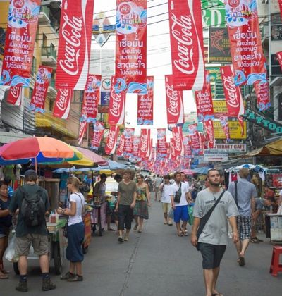 多国籍でカオス バックパッカーの聖地 バンコク カオサン通り見所9選 おすすめ旅行を探すならトラベルブック Travelbook 多国籍でカオス バックパッカーの聖地 バンコク カオサン通り見所9選 おすすめ旅行を探すならトラベルブック Travelbook