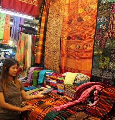 バンコク タイシルクを選ぶならココ タイ雑貨ショッピングを楽しもう おすすめ旅行を探すならトラベルブック Travelbook バンコク タイシルクを選ぶならココ タイ雑貨ショッピングを楽しもう おすすめ旅行を探すならトラベルブック Travelbook