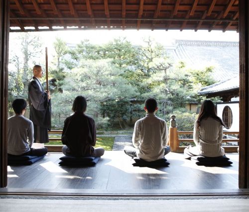 お寺座禅体験で一味違った京都を満喫しよう おすすめ旅行を探すならトラベルブック Travelbook