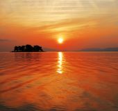 松江 宍道湖に沈む夕日にうっとりする観光スポット5選 おすすめ旅行を探すならトラベルブック Travelbook 松江 宍道湖に沈む夕日にうっとりする観光スポット5選 おすすめ旅行を探すならトラベルブック Travelbook