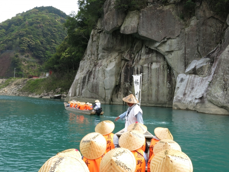 和歌山 瀞峡 熊野川にあるおすすめのアクティビティ５選 おすすめ旅行を探すならトラベルブック Travelbook