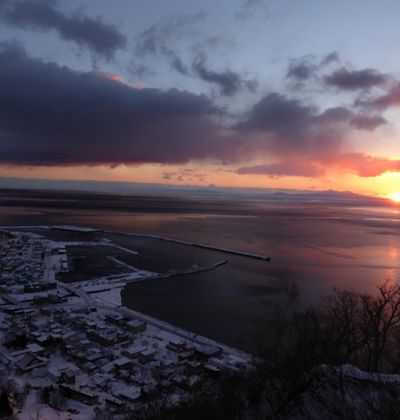 北海道 一足伸ばしてでも一生に一度は見るべき初日の出スポット5選 おすすめ旅行を探すならトラベルブック Travelbook 北海道 一足伸ばしてでも一生に一度は見るべき初日の出スポット5選 おすすめ旅行を探すならトラベルブック Travelbook
