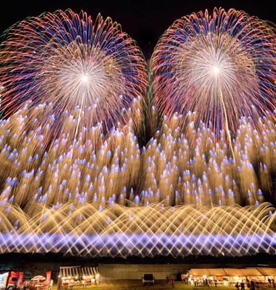 東北の花火大会21 ねぶたと花火のコラボも見ものな東北各県の人気花火大会6選 おすすめ旅行を探すならトラベルブック Travelbook 東北の花火大会21 ねぶたと花火のコラボも見ものな東北各県の人気花火大会6選 おすすめ旅行を探すならトラベルブック Travelbook