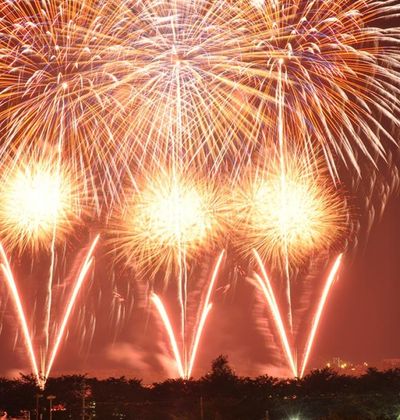 埼玉の花火大会21 8000発以上の大スケールを味わう人気の花火大会 おすすめ旅行を探すならトラベルブック Travelbook 埼玉の花火大会21 8000発以上の大スケールを味わう人気の花火大会 おすすめ旅行を探すならトラベルブック Travelbook