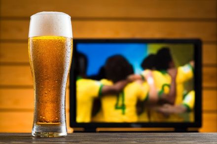 大阪 スタジアム気分で盛り上がろう 大画面スクリーンのあるスポーツバー５選 おすすめ旅行を探すならトラベルブック Travelbook