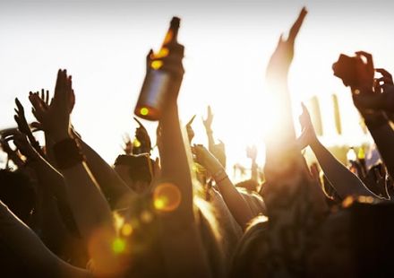 22年版 東京 横浜 ドイツビールが集結 春 秋のオクトーバーフェストまとめ4選 おすすめ旅行を探すならトラベルブック Travelbook 22年版 東京 横浜 ドイツビールが集結 春 秋のオクトーバーフェストまとめ4選 おすすめ旅行を探すならトラベルブック Travelbook