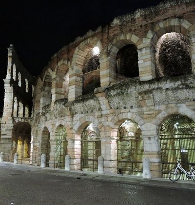 イタリア ヴェローナのおすすめ高級ホテル選 口コミ評判の高い宿をご紹介 おすすめ旅行を探すならトラベルブック Travelbook イタリア ヴェローナのおすすめ高級ホテル選 口コミ評判の高い宿をご紹介 おすすめ旅行を探すならトラベルブック Travelbook