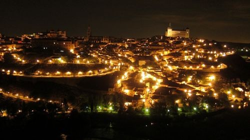 スペイン】昼も夜も美しい、歴史都市トレドが見せる絶景へ