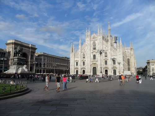 予習はバッチリ イタリア最大のゴシック教会 ミラノ ドゥオモ とは おすすめ旅行を探すならトラベルブック Travelbook