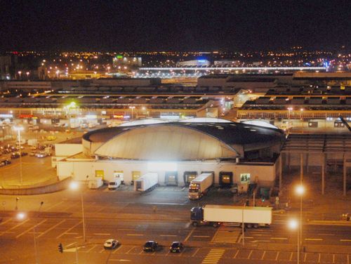 パリ アート 蚤の市から市場見学まで おすすめカルチャー体験観光ツアー５選 おすすめ旅行を探すならトラベルブック Travelbook