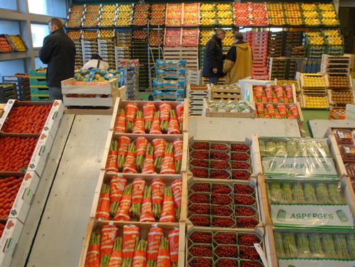 パリ アート 蚤の市から市場見学まで おすすめカルチャー体験観光ツアー５選 おすすめ旅行を探すならトラベルブック Travelbook