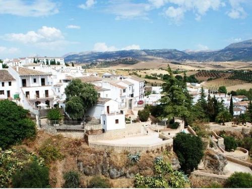 スペイン マラガ発でアンダルシアの白い村をめぐるオプショナルツアー５選 おすすめ旅行を探すならトラベルブック Travelbook