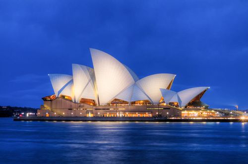 オーストラリア シドニー湾に浮かぶオペラハウスは世紀を代表する独創建築 おすすめ旅行を探すならトラベルブック Travelbook