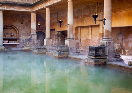 イギリス バース市街で温泉観光 ローマ時代の温泉浴場と貴族の社交場 おすすめ旅行を探すならトラベルブック Travelbook イギリス バース市街で温泉観光 ローマ時代の温泉浴場と貴族の社交場 おすすめ旅行を探すならトラベルブック Travelbook