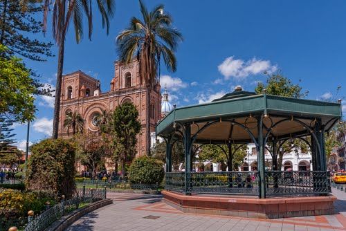 世界遺産 サンタ アナ デ ロス リオス クエンカの歴史地区 エクアドルに残るスペインの残影 おすすめ旅行を探すならトラベルブック Travelbook