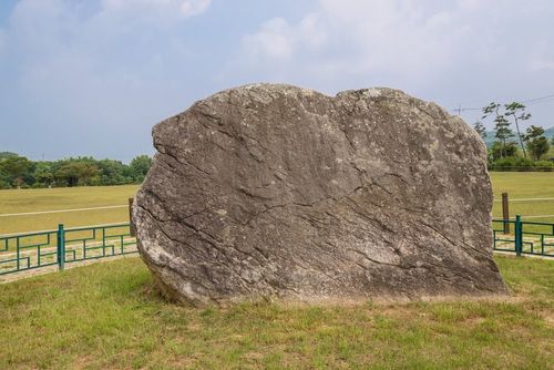 世界遺産】高敞、和順、江華の支石墓群跡で韓国先史時代の巨石