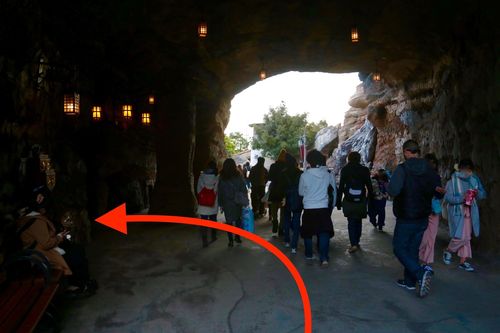 東京ディズニーシー 喫煙者なら覚えておこう 喫煙所の場所案内 おすすめ旅行を探すならトラベルブック Travelbook