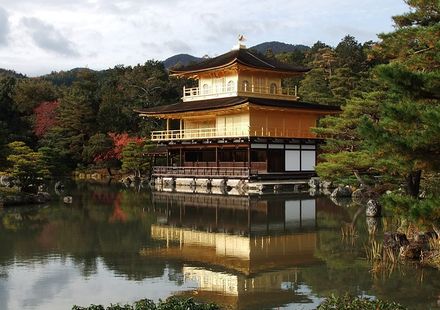 金閣寺観光の見所やアクセス 周辺の観光スポットを一挙紹介 おすすめ旅行を探すならトラベルブック Travelbook 金閣寺観光の見所やアクセス 周辺の観光スポットを一挙紹介 おすすめ旅行を探すならトラベルブック Travelbook