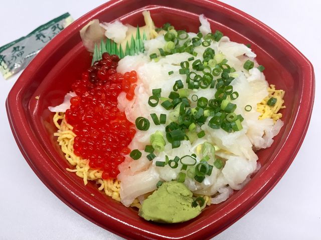 丼丸(どんまる)のおすすめ海鮮丼:写真で見るメニュー全83種 - おすすめ旅行を探すならトラベルブック(TravelBook)