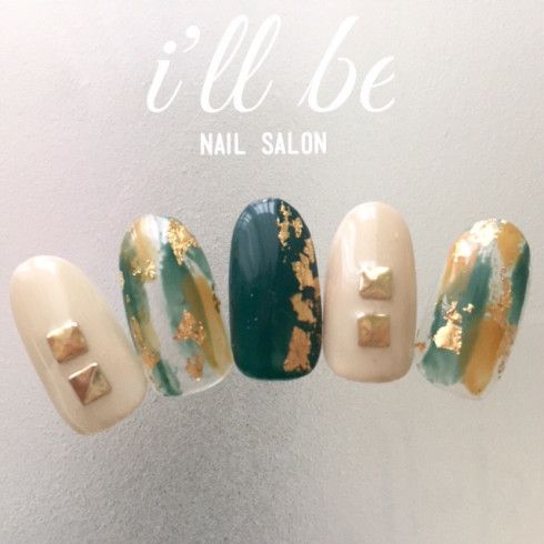 シンプルで大人可愛い秋ネイル この秋人気のトレンドまとめ おすすめ旅行を探すならトラベルブック女子旅