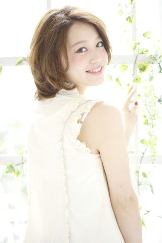 春の髪型 ヘアスタイル ふんわりヘアで女の子らしさ全開 自分らしい便利な暮らしを トラベルブック Travelbook
