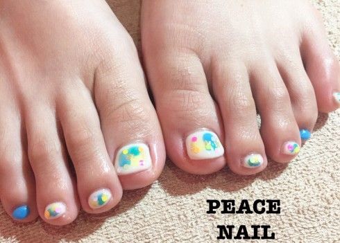 春になったら裸足になろう おすすめフットネイル 自分らしい便利な暮らしを トラベルブック Travelbook