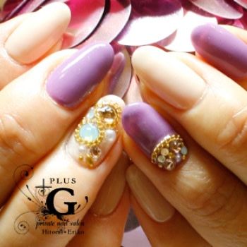 きらきらビジューネイルのおすすめデザインまとめ おすすめ旅行を探すならトラベルブック女子旅