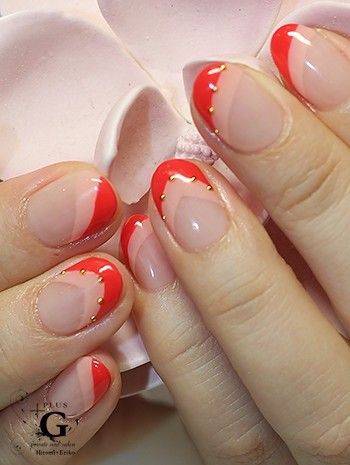 指先を美しく見せる赤ネイルのおすすめデザインまとめ 自分らしい便利な暮らしを トラベルブック Travelbook