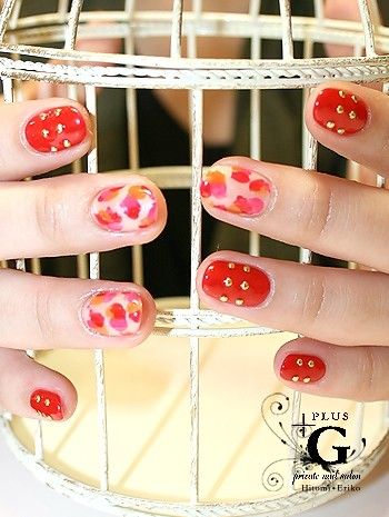 指先を美しく見せる赤ネイルのおすすめデザインまとめ トラブルブック