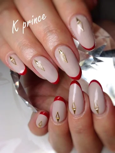 女性の憧れ ルブタン風ネイルで気分をあげよう 自分らしい便利な暮らしを トラベルブック Travelbook