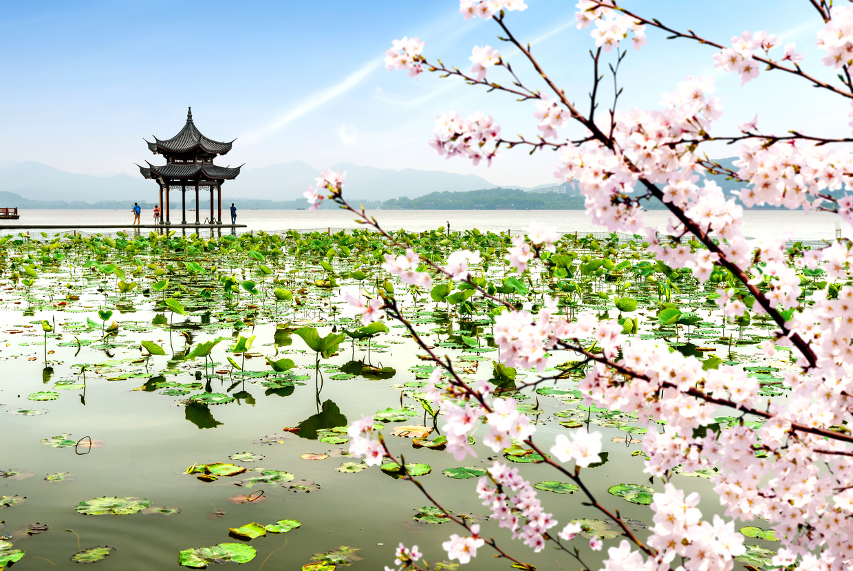 西湖十景 写真集杭州の西湖周辺にある名所10選 中国】世界遺産「杭州西湖」の観光ガイド：一度は見たい“西湖十景”の美