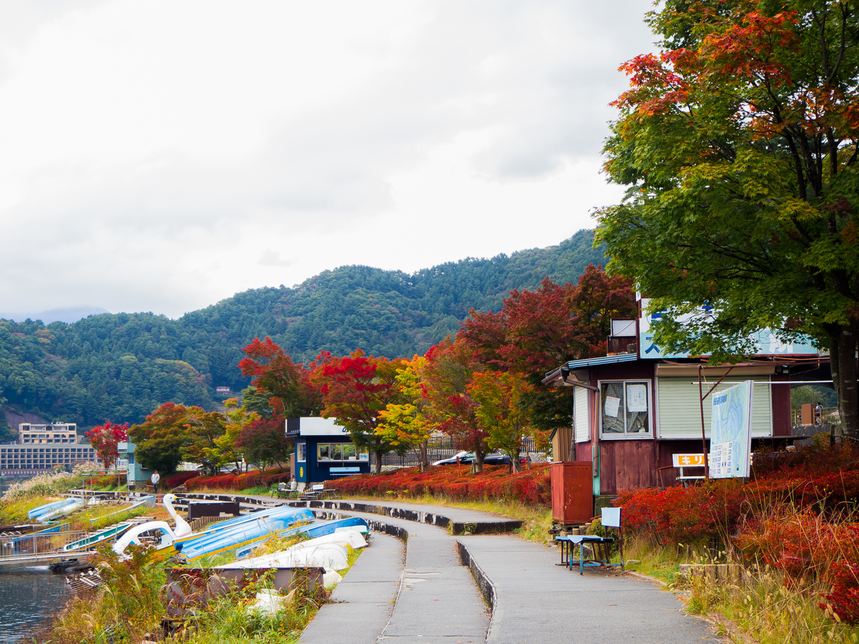 22年版 山梨で行きたいおすすめの紅葉スポット 見頃の時期を紹介 おすすめ旅行を探すならトラベルブック Travelbook