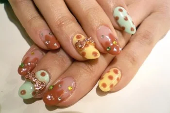 まるで本物みたいなチョコレートネイル バレンタインにもおすすめ 自分らしい便利な暮らしを トラベルブック Travelbook