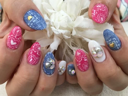 爽やかなデニムネイルのおすすめデザインまとめ 自分らしい便利な暮らしを トラベルブック Travelbook