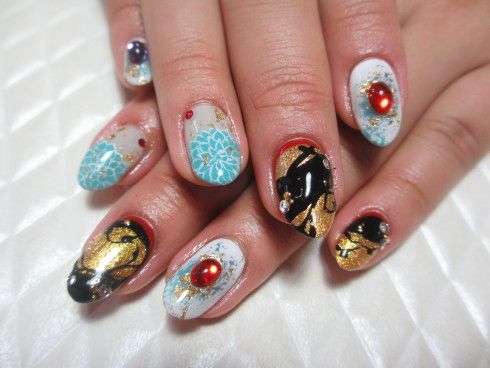 お正月はネイルも華やかに 着物にもおすすめな可愛いデザイン おすすめ旅行を探すならトラベルブック女子旅