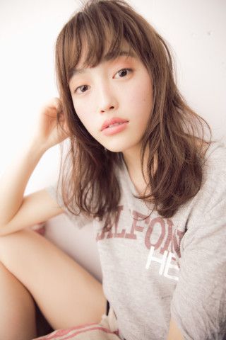 無造作ヘア 髪型でラフな大人かわいいを手に入れよう 自分らしい便利な暮らしを トラベルブック Travelbook 無造作ヘア 髪型でラフな大人かわいいを手に入れよう 自分らしい便利な暮らしを トラベルブック Travelbook