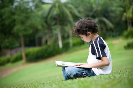 ４歳におすすめの絵本２０選 お話がわかる年齢にはさまざまな名作に触れさせよう トラブルブック