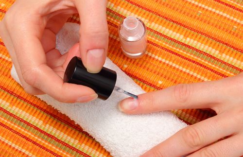 出来栄えに違いを出すおすすめトップコート13選 種類や選び方も紹介 自分らしい便利な暮らしを トラベルブック Travelbook