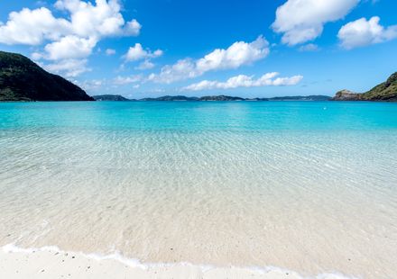 沖縄 おすすめの穴場ビーチと海水浴場11選 地元写真家が写真で伝えたい場所とは おすすめ旅行を探すならトラベルブック Travelbook 沖縄 おすすめの穴場ビーチと海水浴場11選 地元写真家が写真で伝えたい場所とは おすすめ旅行を探すならトラベルブック Travelbook