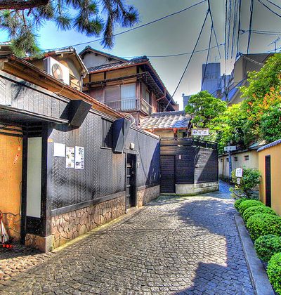 東京 神楽坂観光の路地巡りおすすめスポット レトロな町の見所8選 おすすめ旅行を探すならトラベルブック Travelbook 東京 神楽坂観光の路地巡りおすすめスポット レトロな町の見所8選 おすすめ旅行を探すならトラベルブック Travelbook