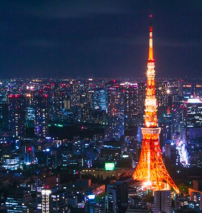 イルミネーションが東京の街を照らす 東京タワーのライトアップを見に行こう おすすめ旅行を探すならトラベルブック Travelbook イルミネーションが東京の街を照らす 東京タワーのライトアップを見に行こう おすすめ旅行を探すならトラベルブック Travelbook