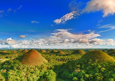 セブ島 ボホール島の基本情報まとめ 場所 面積 人口 治安 言語 観光地など おすすめ旅行を探すならトラベルブック Travelbook セブ島 ボホール島の基本情報まとめ 場所 面積 人口 治安 言語 観光地など おすすめ旅行を探すならトラベルブック Travelbook