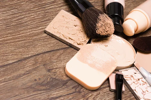 ベースメイクの決め手はファンデーション 人気のファンデーション１０選 自分らしい便利な暮らしを トラベルブック Travelbook