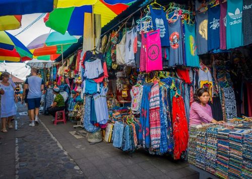 バリ島 ここですべてが揃う 活気溢れるウブド市場の魅力を紹介 おすすめ旅行を探すならトラベルブック Travelbook
