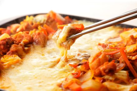 新宿でおすすめのチーズタッカルビ人気店15選 おすすめ旅行を探すならトラベルブック女子旅